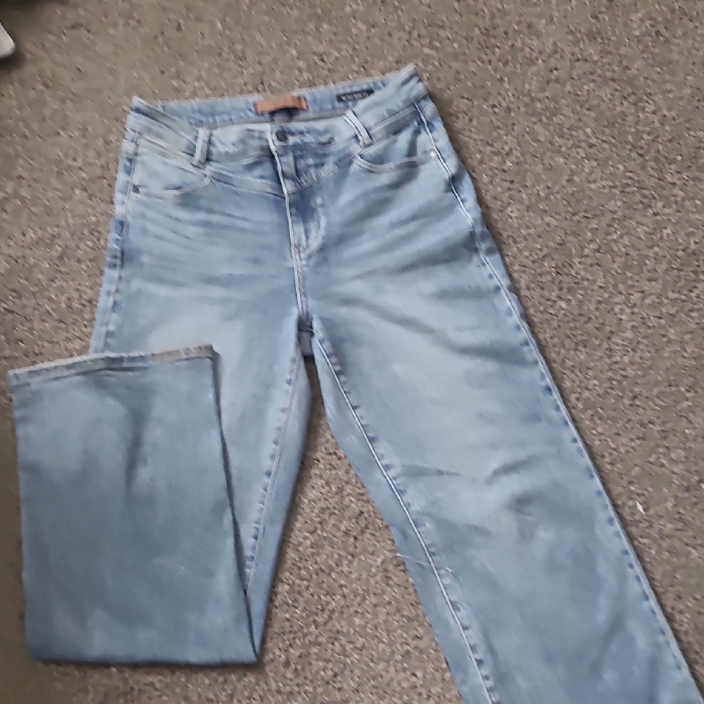 Light Blue JUDY BLUE 32"leg Tall*